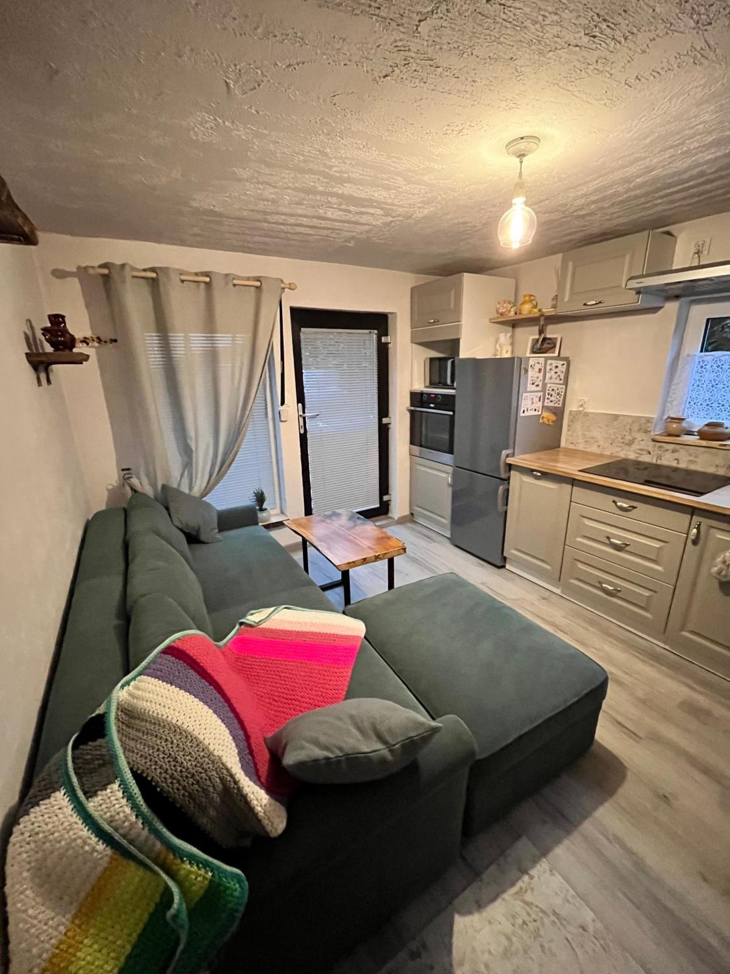 Kwatera Na Sliwkowej Homestay Zabrzez